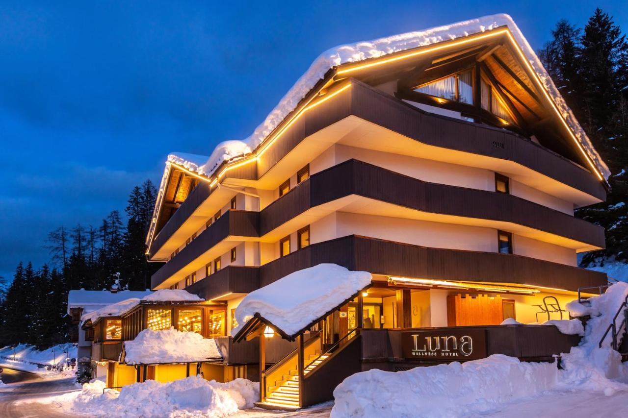 Luna Wellness Hotel Фолгарида Екстериор снимка