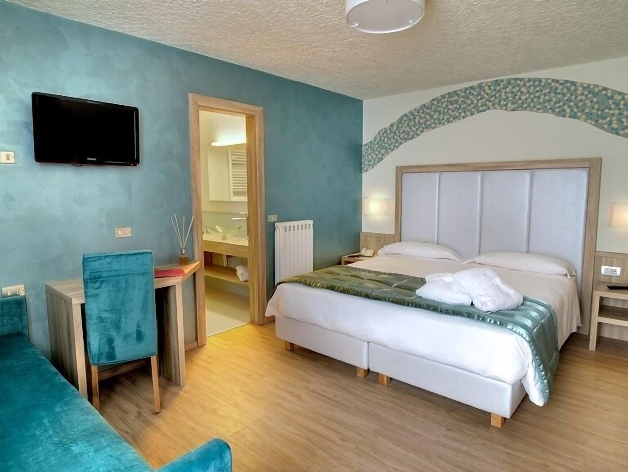 Luna Wellness Hotel Фолгарида Екстериор снимка