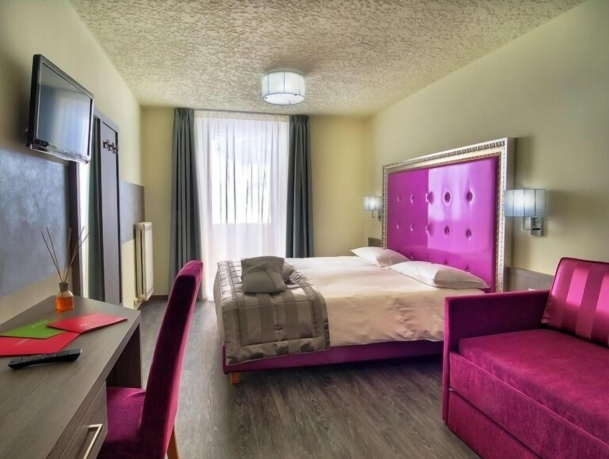 Luna Wellness Hotel Фолгарида Екстериор снимка