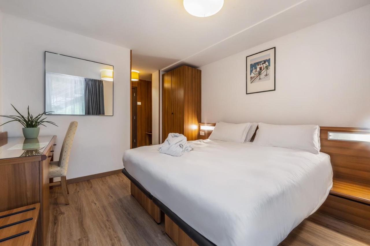 Luna Wellness Hotel Фолгарида Екстериор снимка