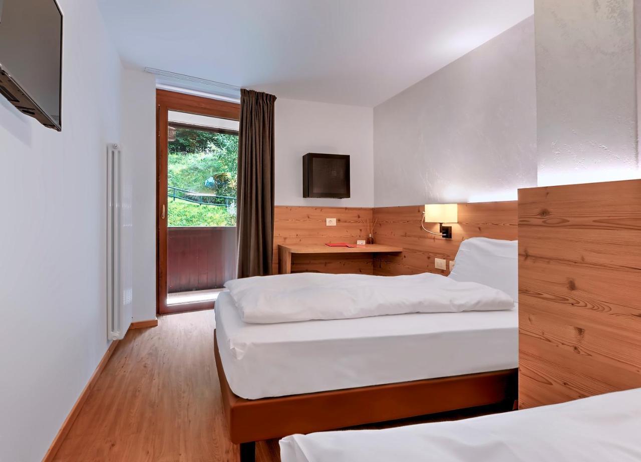 Luna Wellness Hotel Фолгарида Екстериор снимка