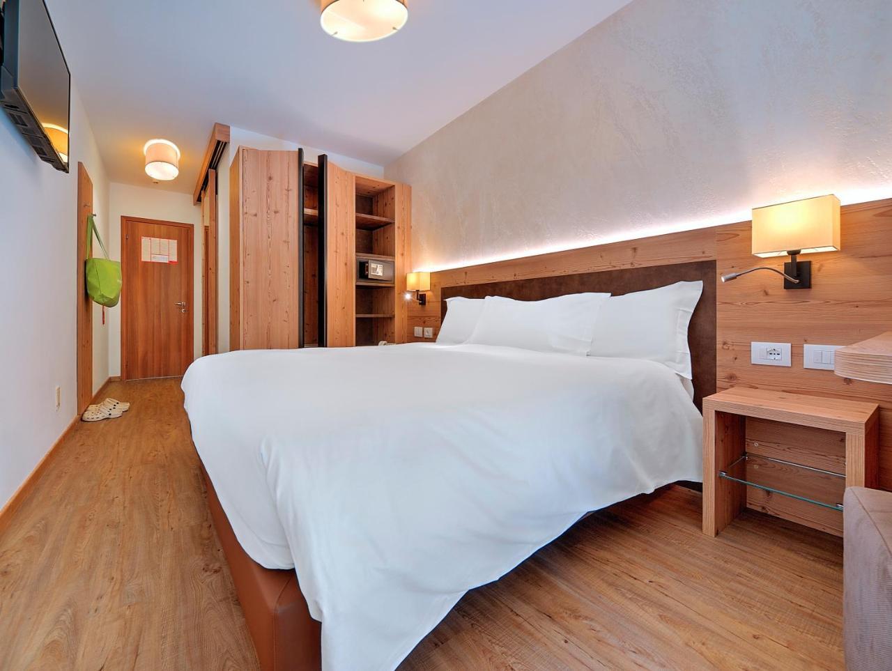 Luna Wellness Hotel Фолгарида Екстериор снимка